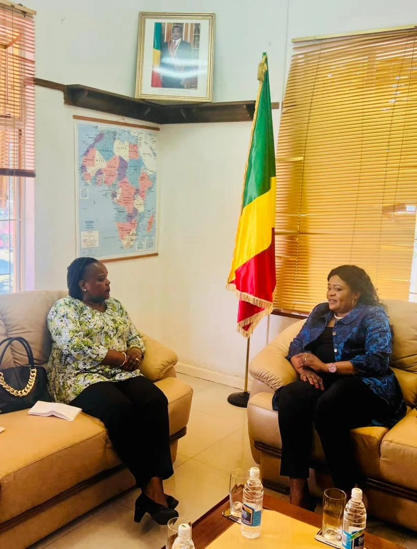 COURTESY CALL ON DEAN 2