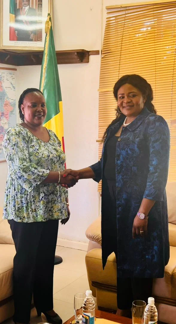 COURTESY CALL ON DEAN 3